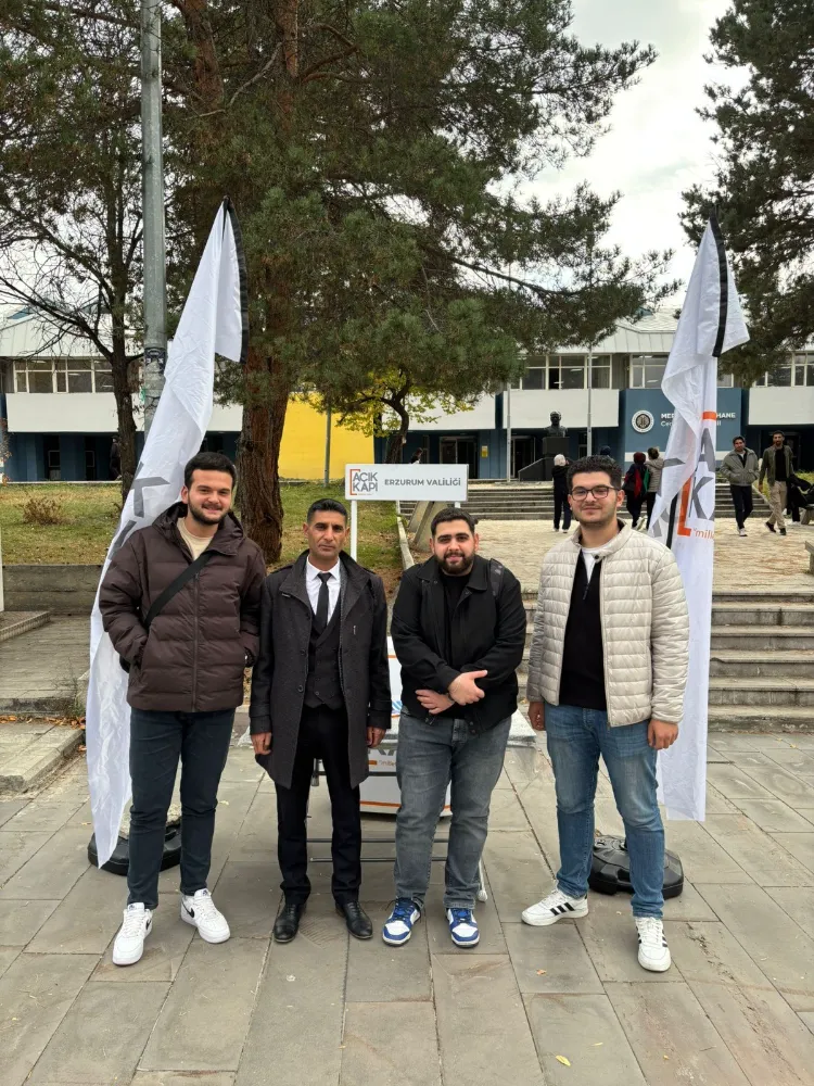 Kadınlara Kapılar Kapalı Değil, Ardına Kadar Açık