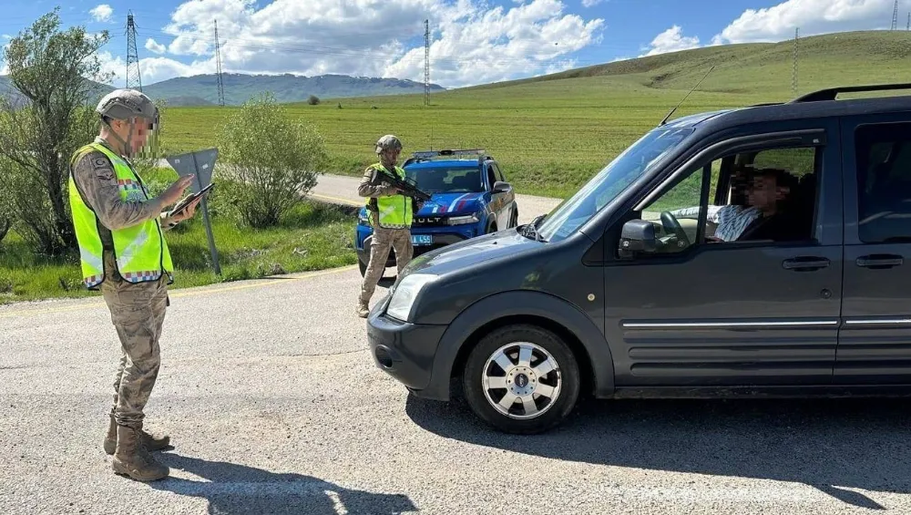 Erzurum İl Jandarma Komutanlığı’ndan Göçmen Kaçakçılığına Yönelik Haziran Ayı Faaliyetleri Açıklandı